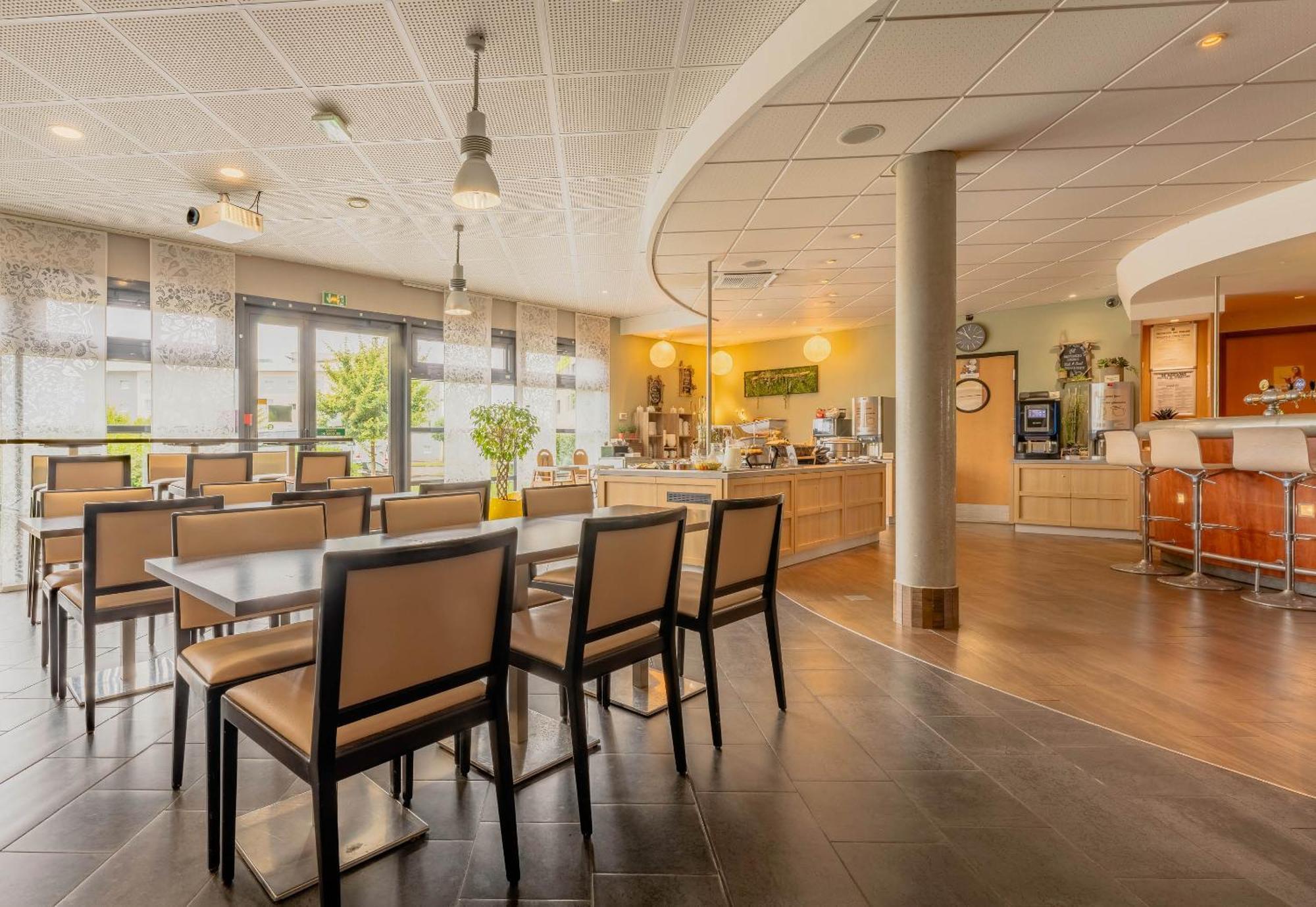 B&B Hotel Calais Terminal Cite Europe 4 Etoiles Coquelles Exterior photo