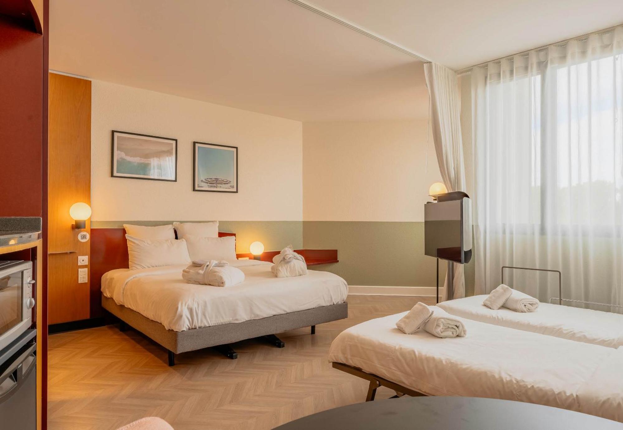B&B Hotel Calais Terminal Cite Europe 4 Etoiles Coquelles Exterior photo