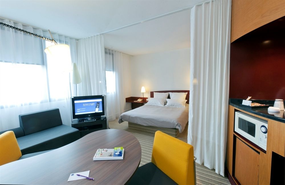 B&B Hotel Calais Terminal Cite Europe 4 Etoiles Coquelles Exterior photo