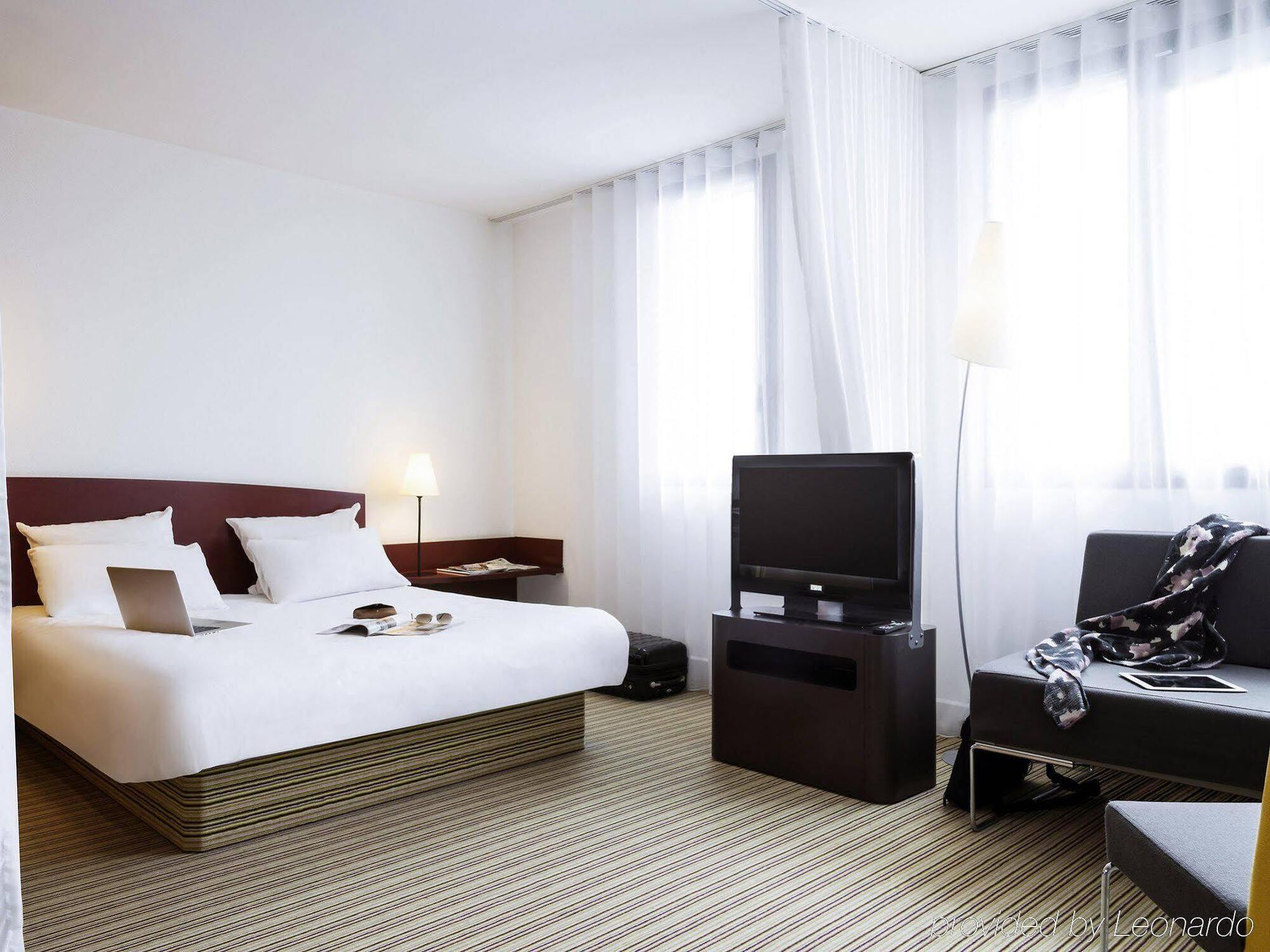 B&B Hotel Calais Terminal Cite Europe 4 Etoiles Coquelles Exterior photo